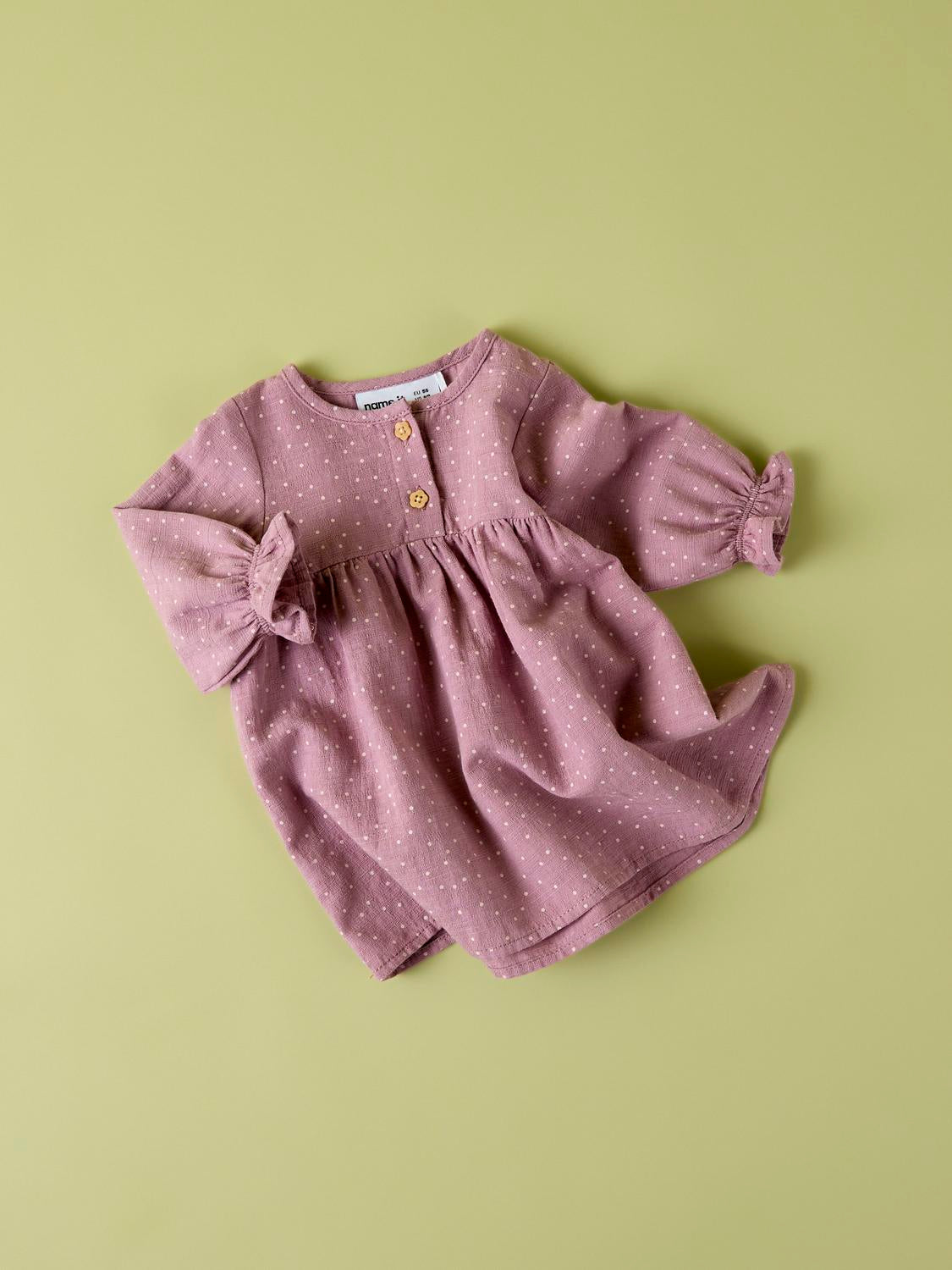 model_shot-creative